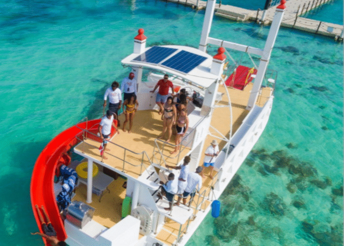party Boat+ Parasailing