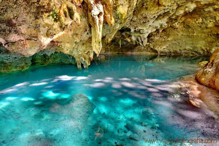 cueva los 3 ojos santo domingo